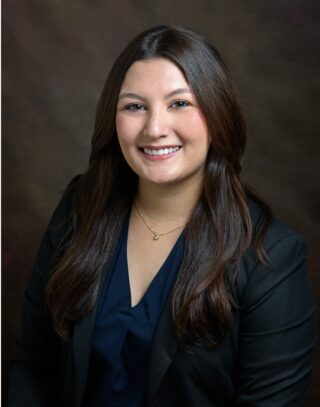 Headshot photo of Claudia Araque